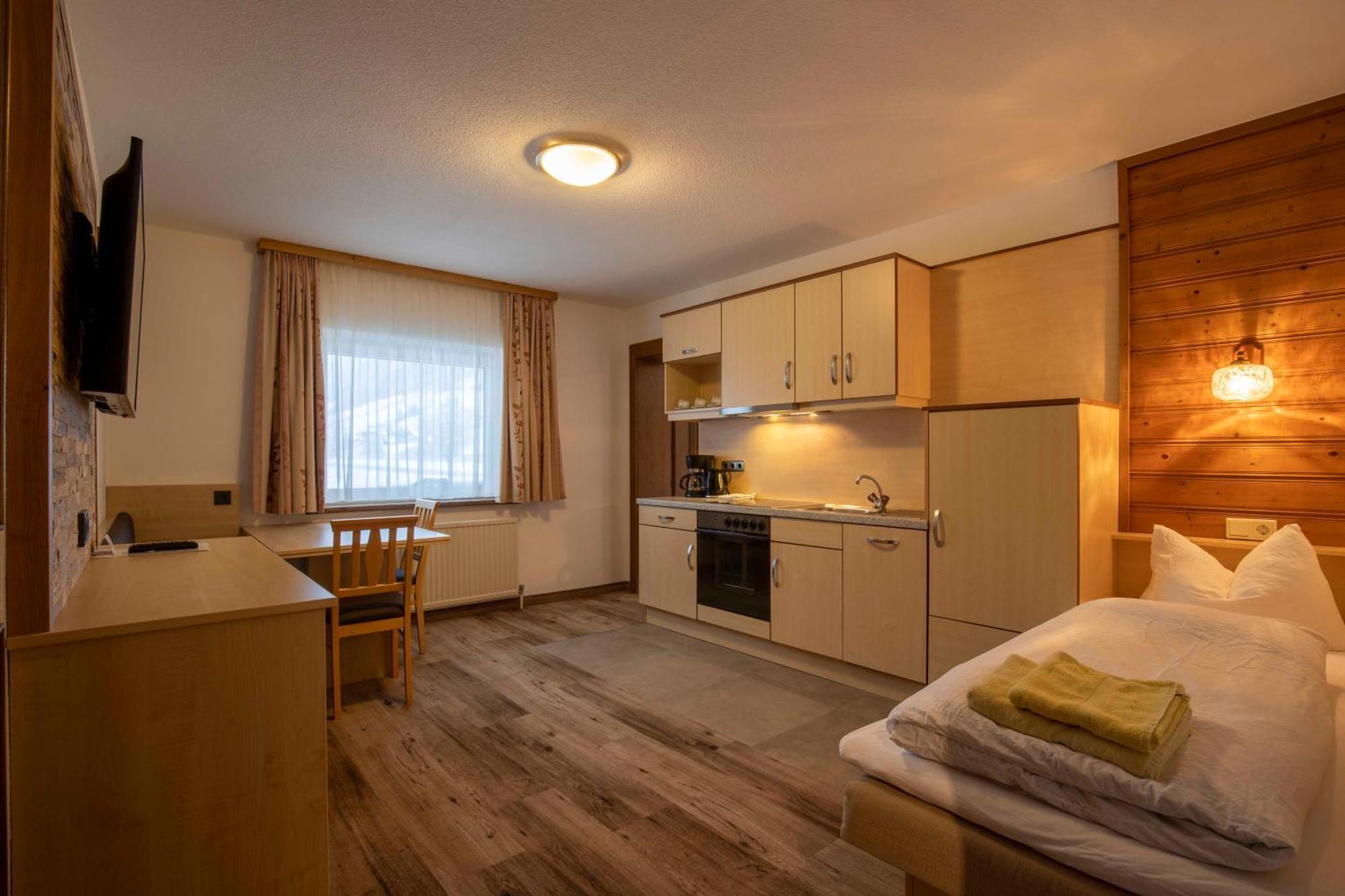 Hotel Gidis Hof Ischgl Esterno foto